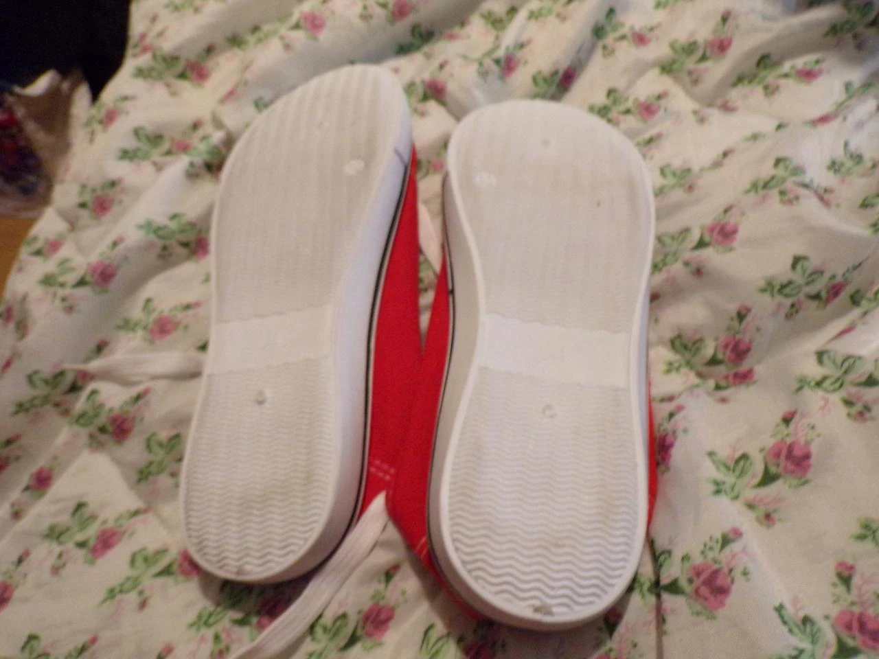 Sapatos vermelhos de lona tamanho 40 novos – photo 4